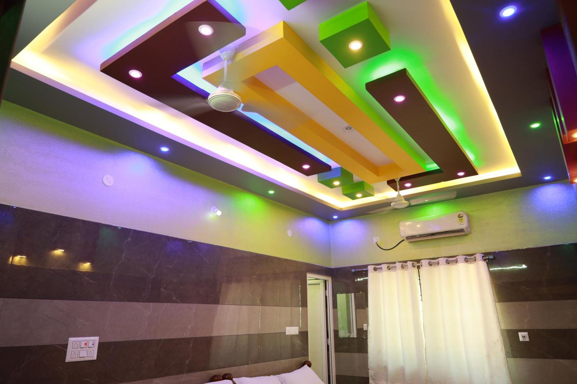 Rv Residency Hotel Wodapatti Bagian luar foto
