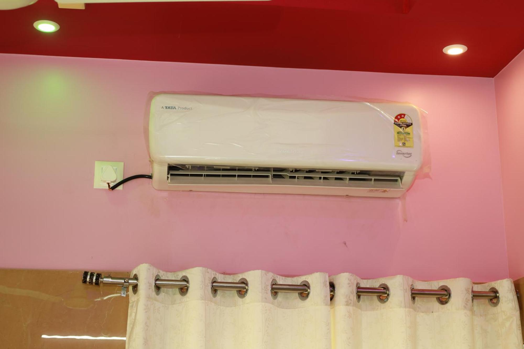 Rv Residency Hotel Wodapatti Bagian luar foto