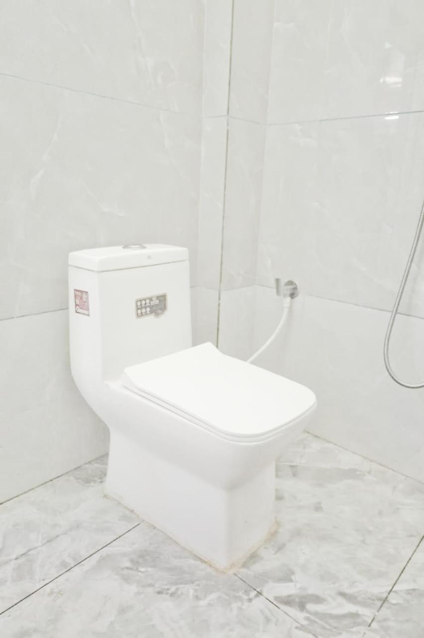 Rv Residency Hotel Wodapatti Bagian luar foto